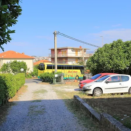 아파트 By The Sea Podstrana, Split - 9714