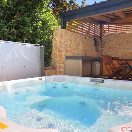 아파트 By The Sea Podstrana, Split - 9714